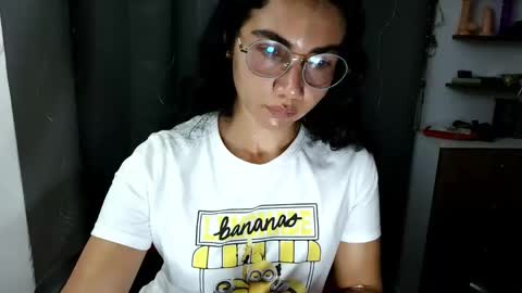 Martina online show from November 2025 04:18:02 PM