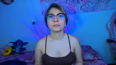 Snapshot of abbie_senjen chatting on April 2026 11:19:02 PM April online show from April 2026 11:19:02 PM