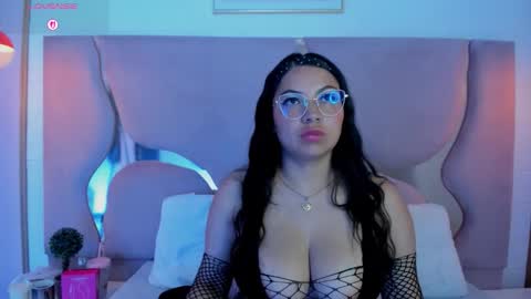abbiejones_ online show from September 2025 01:02:01 PM