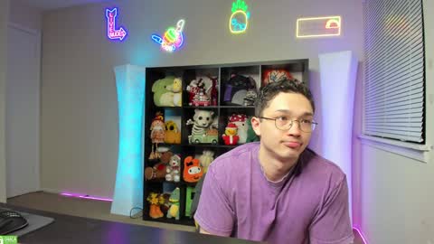 Snapshot of abbuddy920236 chatting on January 2025 05:11:01 AM buddy online show from January 2025 05:11:01 AM