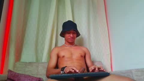 Snapshot of abby_and_david_hot chatting on March 2026 09:30:02 PM abby online show from March 2026 09:30:02 PM