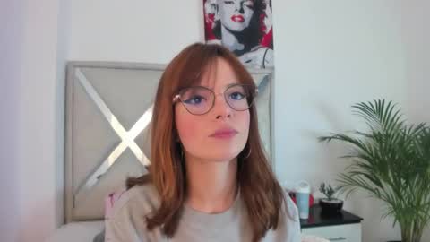 Snapshot of abby_jones2 chatting on January 2026 03:43:02 AM abby jones online show from January 2026 03:43:02 AM