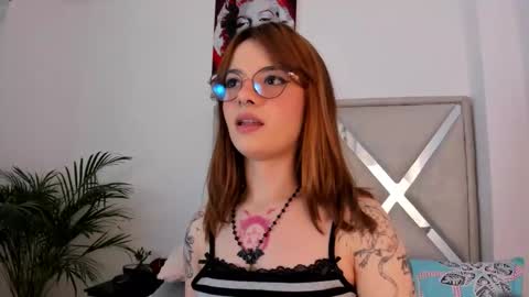 Snapshot of abby_jones2 chatting on February 2026 03:36:01 AM abby jones online show from February 2026 03:36:01 AM