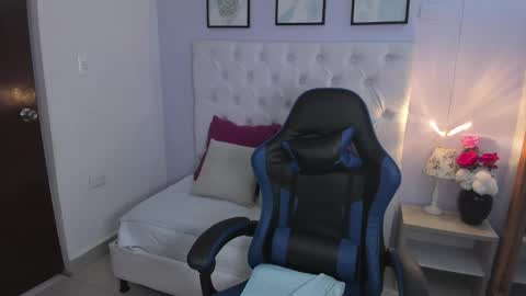 Abby Roux online show from March 2026 01:26:01 PM