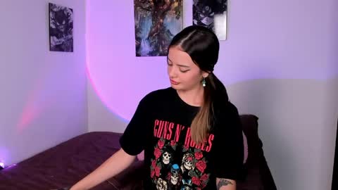 Snapshot of abby_saenz01 chatting on March 2026 09:37:01 PM Abby Saenz online show from March 2026 09:37:01 PM