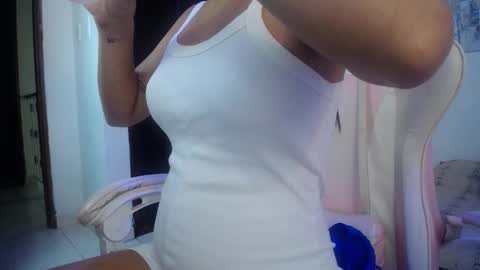 Snapshot of abby_tgn chatting on October 2025 11:06:01 AM ABBY online show from October 2025 11:06:01 AM