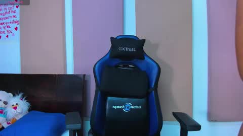 Snapshot of abbyblairs3 chatting on September 2025 01:07:02 AM ---Abby--- online show from September 2025 01:07:02 AM