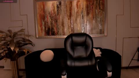 Snapshot of abbydalton chatting on November 2025 07:05:02 PM Abby Dalton online show from November 2025 07:05:02 PM