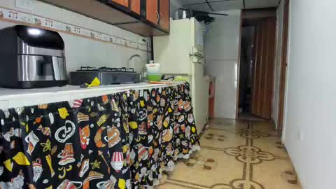 Snapshot of abbyhowlland chatting on January 2025 04:43:01 AM sara online show from January 2025 04:43:01 AM