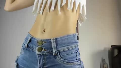 Snapshot of abbyhowlland chatting on February 2025 08:47:02 PM sara online show from February 2025 08:47:02 PM