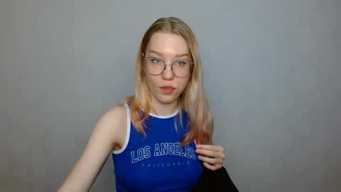 Snapshot of abbymoore__ chatting on February 2025 01:08:02 PM Abby Lovense is active online show from February 2025 01:08:02 PM