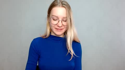 Snapshot of abbymoore__ chatting on February 2025 10:34:01 AM Abby Lovense is active online show from February 2025 10:34:01 AM