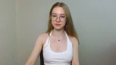 Snapshot of abbymoore__ chatting on July 2026 10:39:02 AM Abby Lovense is active online show from July 2026 10:39:02 AM