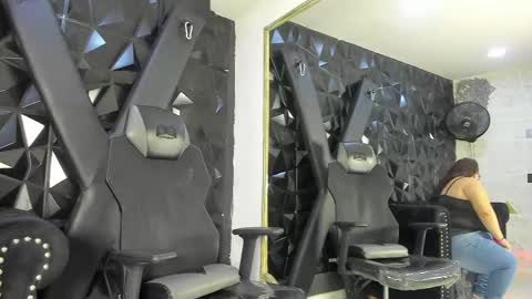 abbyrogers1 online show from April 2026 04:29:01 AM