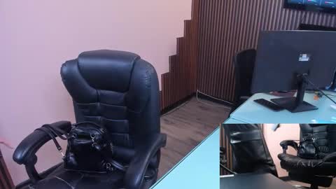 Abby Stones online show from December 2025 11:19:01 AM