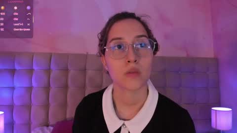 Abigail online show from October 2025 07:34:02 PM