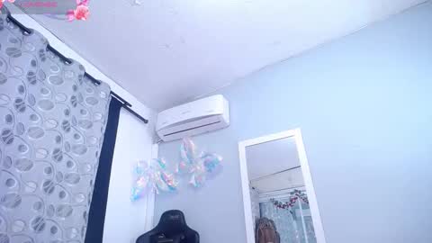 Snapshot of abbyy_taylor_ chatting on October 2025 09:03:02 PM Abby online show from October 2025 09:03:02 PM