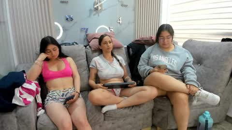 abella_as_ online show from February 2026 05:09:02 PM