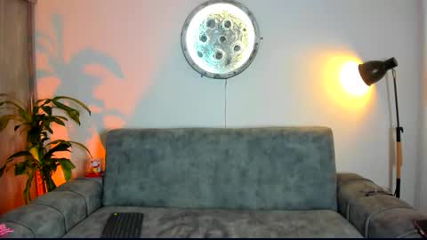  Abella and Kendra  online show from February 2026 12:40:01 AM