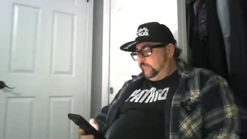 Snapshot of abennett76 chatting on May 2026 11:34:01 PM AJ online show from May 2026 11:34:01 PM