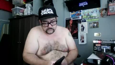 Snapshot of abennett76 chatting on June 2026 01:37:01 PM AJ online show from June 2026 01:37:01 PM