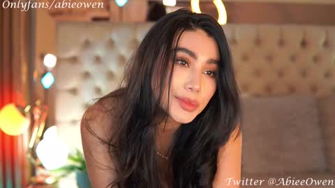 abie_owen online show from December 2024 02:19:02 AM