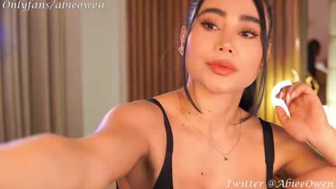 abie_owen online show from January 2025 11:34:02 PM