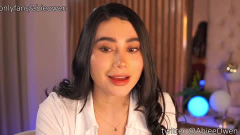 abie_owen online show from October 2025 11:13:02 PM