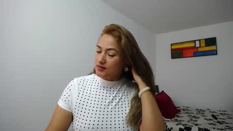 ximena online show from September 2025 01:03:01 PM