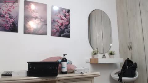 Snapshot of abigail_f00x chatting on March 2026 02:06:02 AM Abigail online show from March 2026 02:06:02 AM