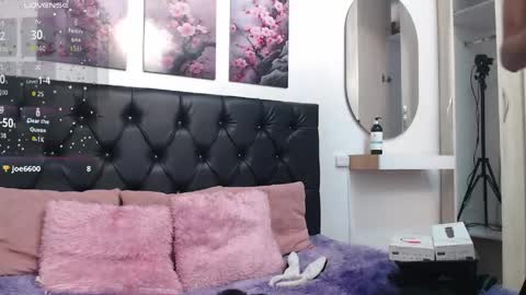 Snapshot of abigail_f00x chatting on April 2026 12:39:01 PM Abigail online show from April 2026 12:39:01 PM