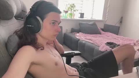 Snapshot of abobus123 chatting on June 2026 01:10:02 PM hi cum in pvt noi extra tip online show from June 2026 01:10:02 PM