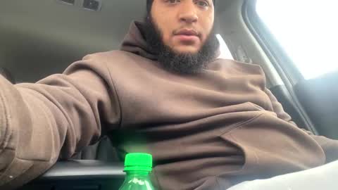 Snapshot of aboveaverage39 chatting on February 2026 04:22:02 PM aboveaverage39 online show from February 2026 04:22:02 PM