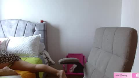 Snapshot of abril_lovee2 chatting on February 2025 04:56:02 PM Abril online show from February 2025 04:56:02 PM