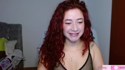 Snapshot of abril_lovee2 chatting on March 2026 03:45:01 PM Abril online show from March 2026 03:45:01 PM