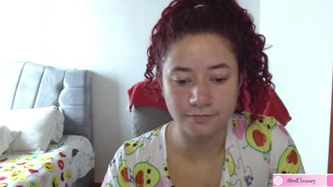 Snapshot of abril_lovee2 chatting on April 2026 05:35:01 PM Abril online show from April 2026 05:35:01 PM