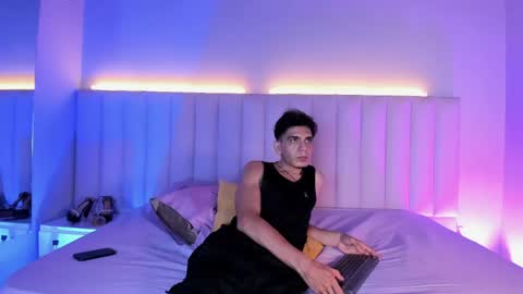 Snapshot of abrilandjulian chatting on June 2026 11:57:01 AM Abril and Julian online show from June 2026 11:57:01 AM