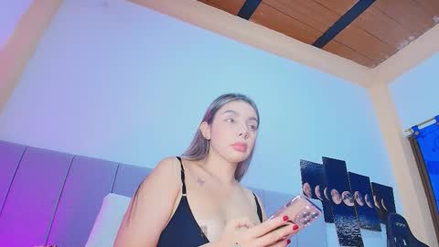 Abril online show from March 2026 11:32:02 PM