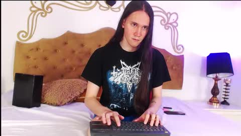 Snapshot of abysskingg chatting on November 2025 12:05:02 PM Abyss King online show from November 2025 12:05:02 PM