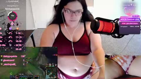 Snapshot of achubbygummy chatting on April 2026 10:14:02 PM AChubbyGummy online show from April 2026 10:14:02 PM