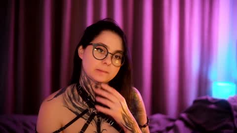 acid_pie online show from January 2025 11:43:02 PM