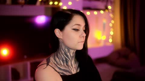 acid_pie online show from February 2025 06:24:02 AM