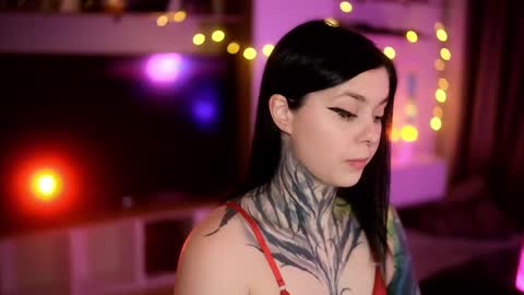 acid_pie online show from February 2025 05:33:02 AM