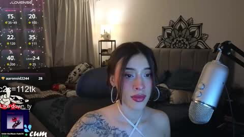 Snapshot of acidkaos chatting on March 2026 01:32:01 AM Lana 3 online show from March 2026 01:32:01 AM