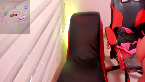 Snapshot of acuarela_kut chatting on March 2026 03:18:01 PM Acuarela online show from March 2026 03:18:01 PM