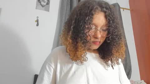  Isa  online show from November 2025 04:33:02 AM