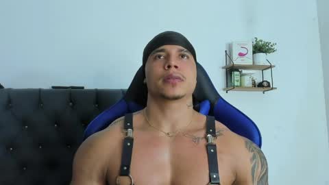 Snapshot of adam_boss chatting on May 2026 06:31:02 AM adam boss online show from May 2026 06:31:02 AM