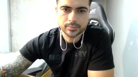 Snapshot of adam_clarke chatting on January 2025 10:14:02 AM adam clarke online show from January 2025 10:14:02 AM