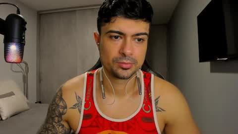 Snapshot of adam_clarke chatting on February 2025 09:49:02 PM adam clarke online show from February 2025 09:49:02 PM