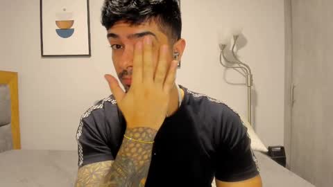 Snapshot of adam_clarke chatting on February 2025 08:48:01 AM adam clarke online show from February 2025 08:48:01 AM